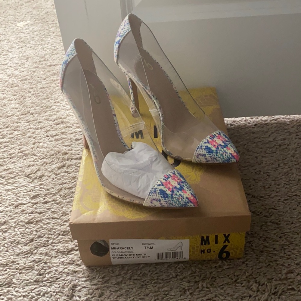 Snake Print pump